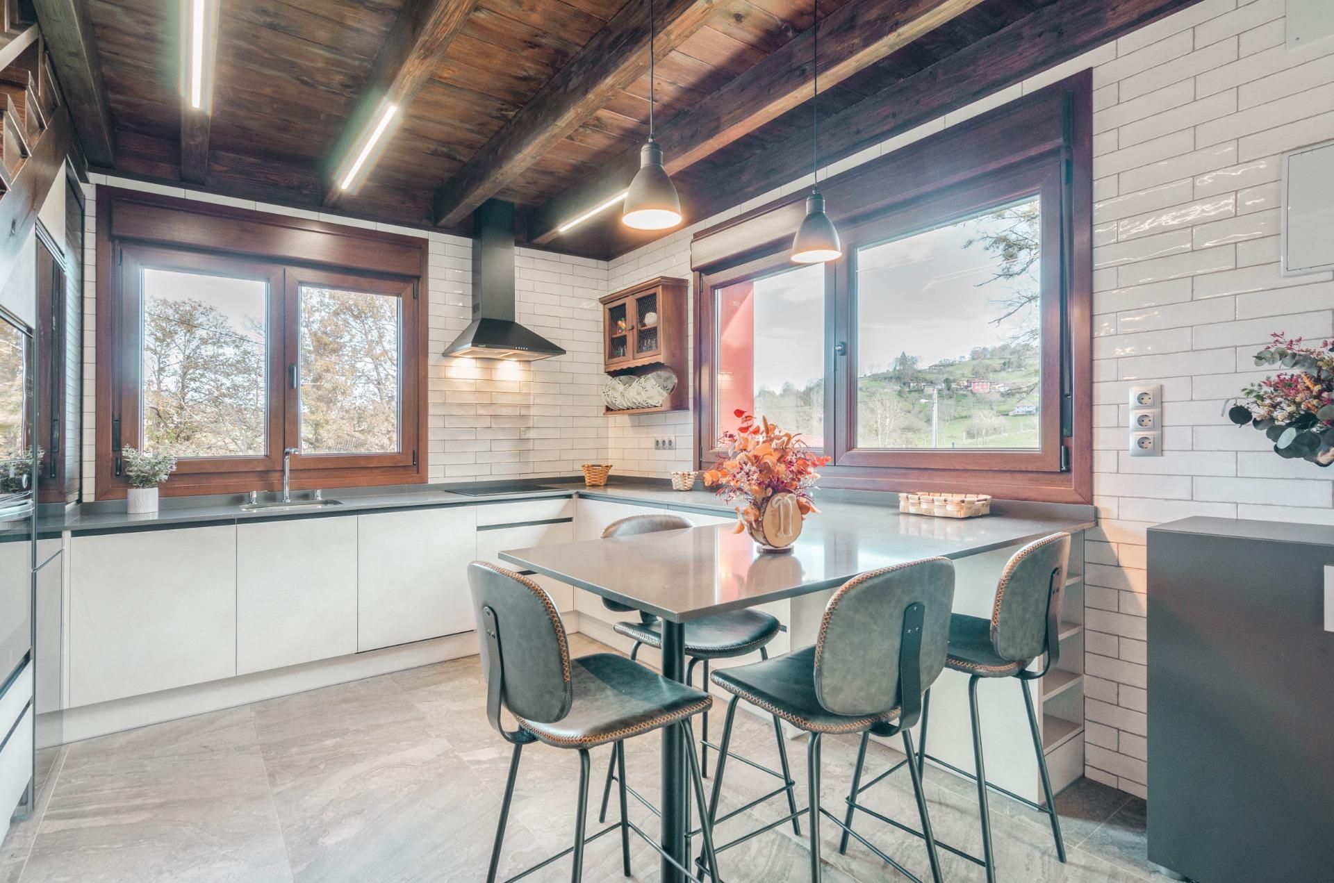 Cuina de Casa o xalet en venda en Piloña amb Jardí privat i Terrassa