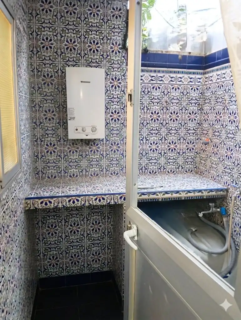 Bany de Casa adosada en venda en Málaga amb Terrassa, Forn i Microones