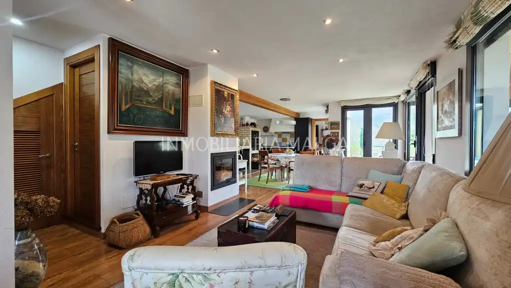 Sala de estar de Casa o chalet en venta en Colunga con Calefacción, Jardín privado y Parquet