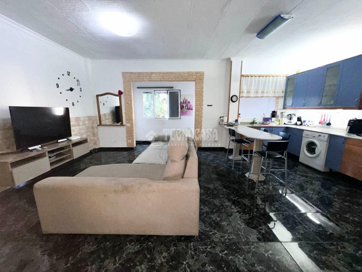 Living room of House or chalet for sale in Santa Lucía de Tirajana  with Air Conditioner, Terrace and Balcony