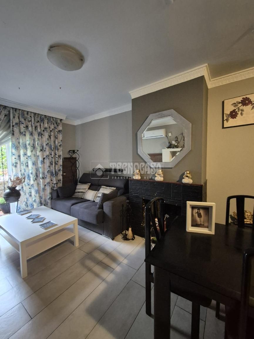 Single-family semi-detached for sale in Centro, Bormujos