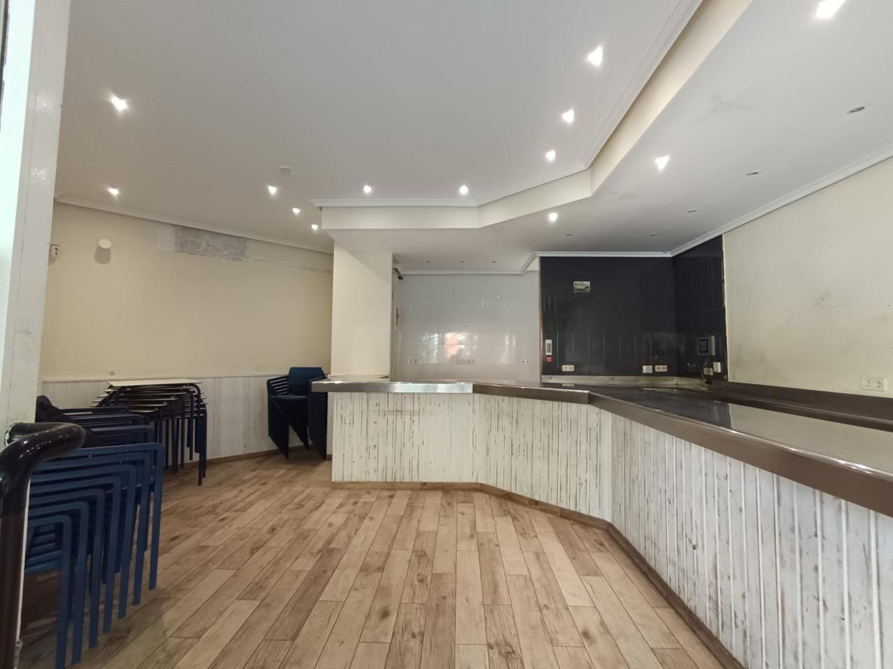 Premises for sale in  Madrid Capital