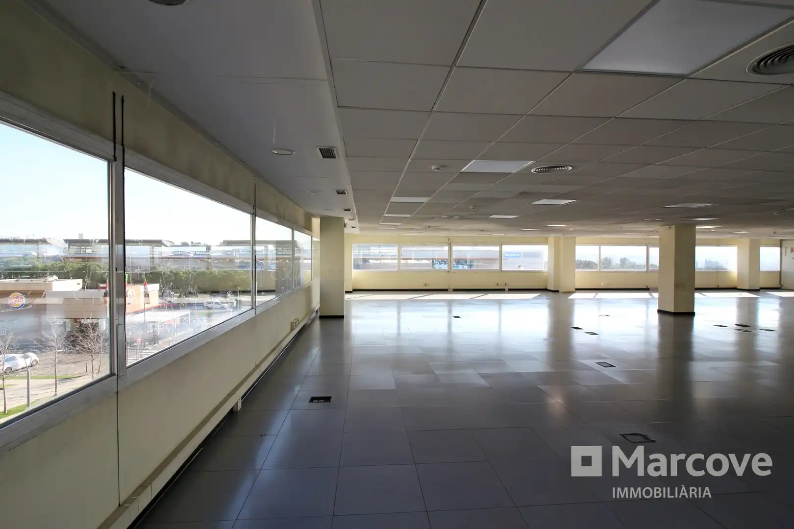 Büro zur Miete in Sant Cugat del Vallès mit Klimaanlage
