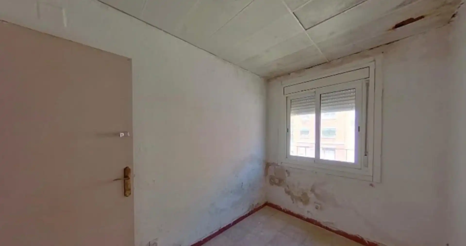 Bedroom of Flat for sale in Badalona