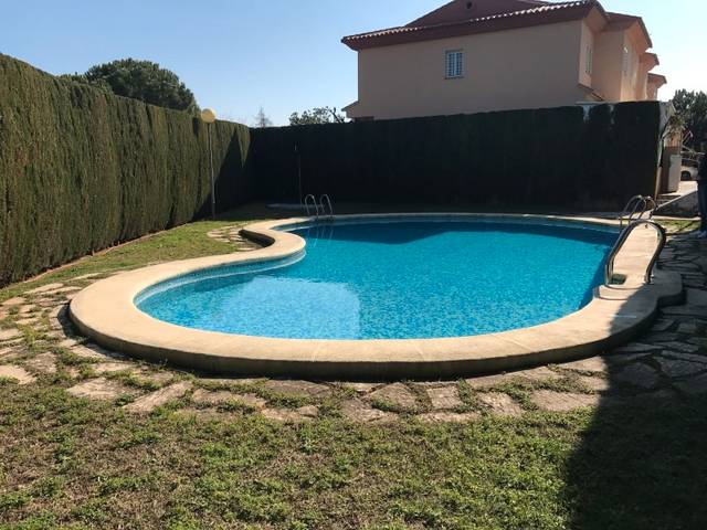 Casa-chalet en Alquiler en Park Nord - Casona