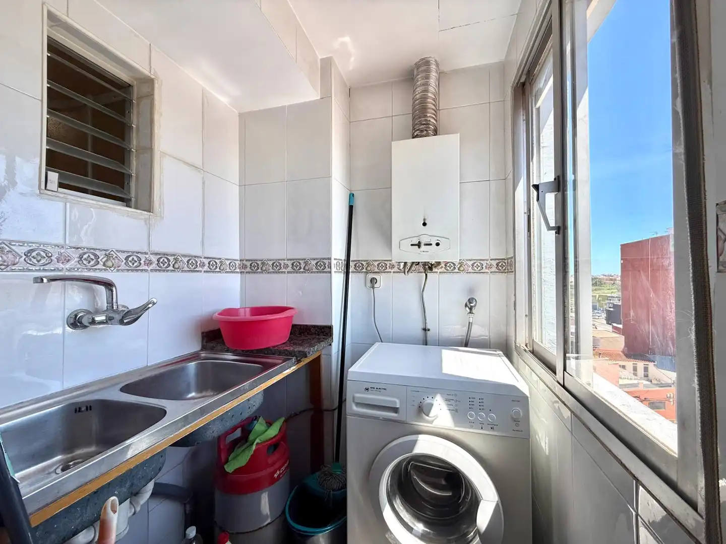 Kitchen of Flat for sale in Benifaió  with Air Conditioner, Storage room and Furnished