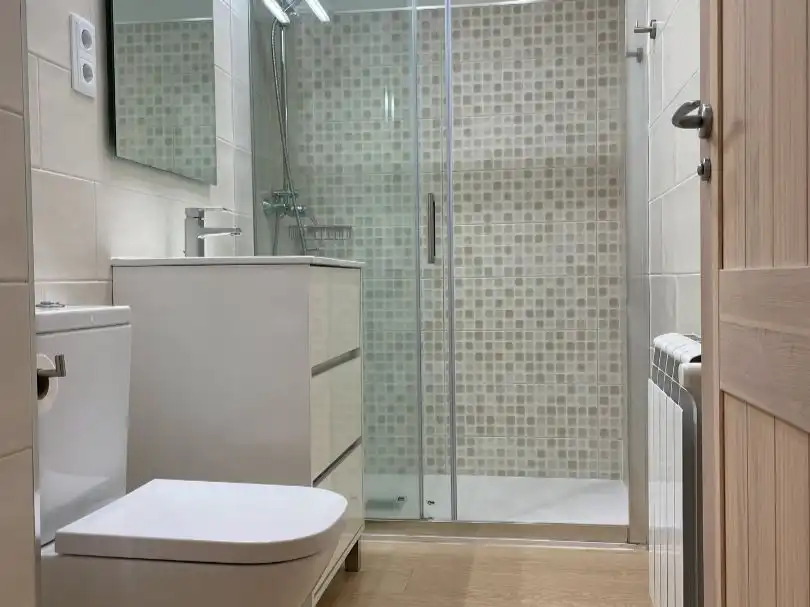 Baño de Piso en venta en Sort con Balcón