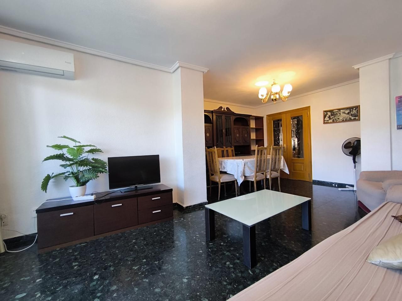 Living room of Flat to rent in  Valencia Capital  with Terrace and Furnished