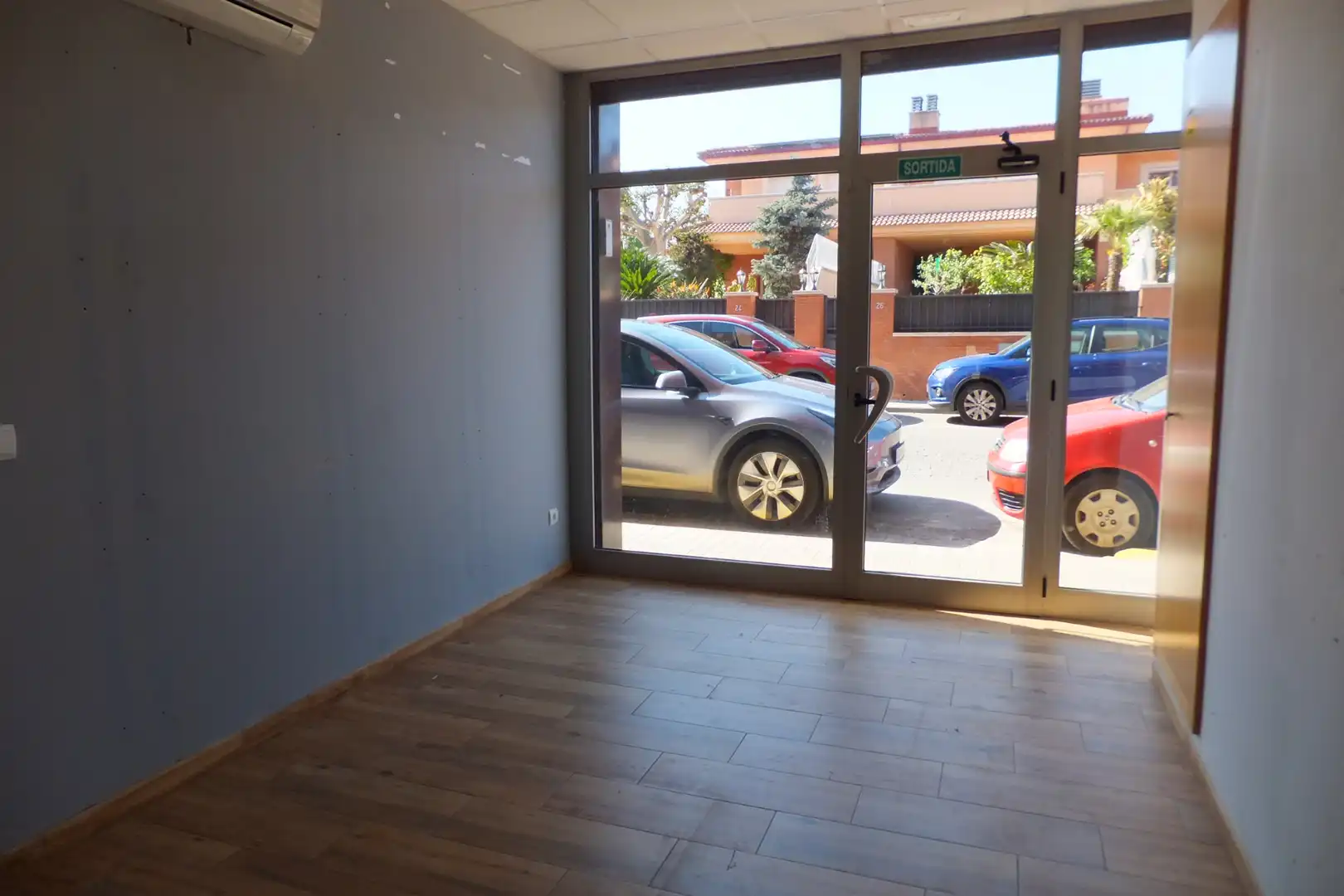Local de alquiler en Riudoms con Terraza