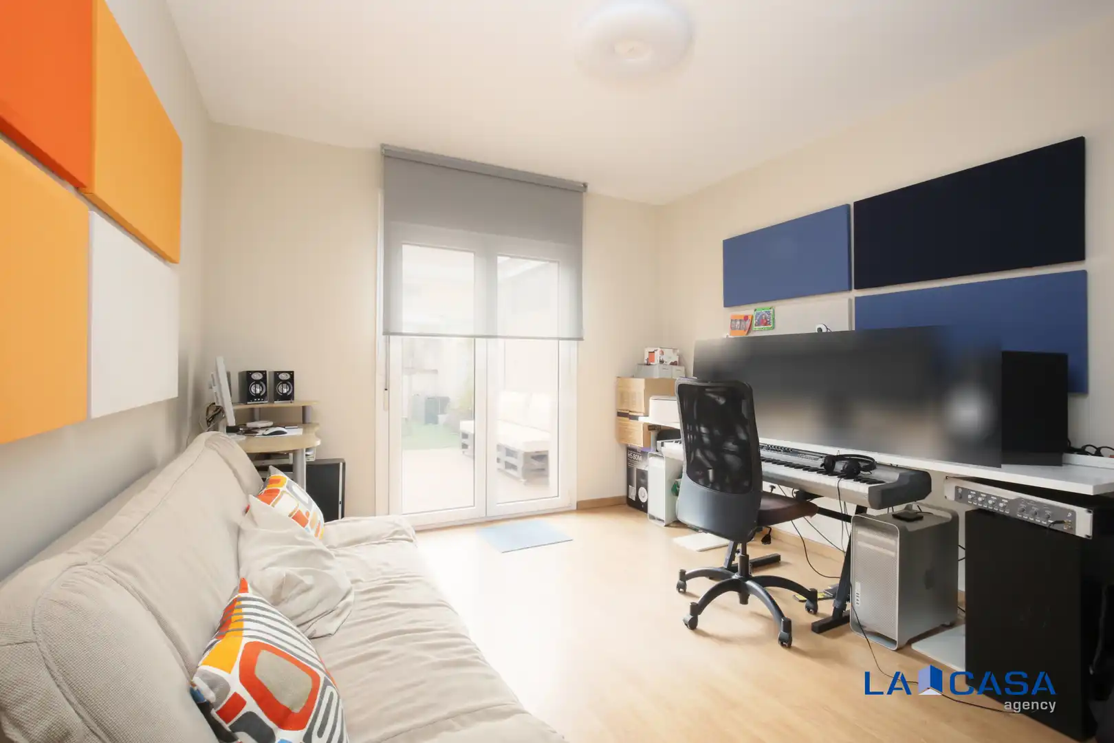 Sala de estar de Casa adosada en venta en Carranque con Aire acondicionado