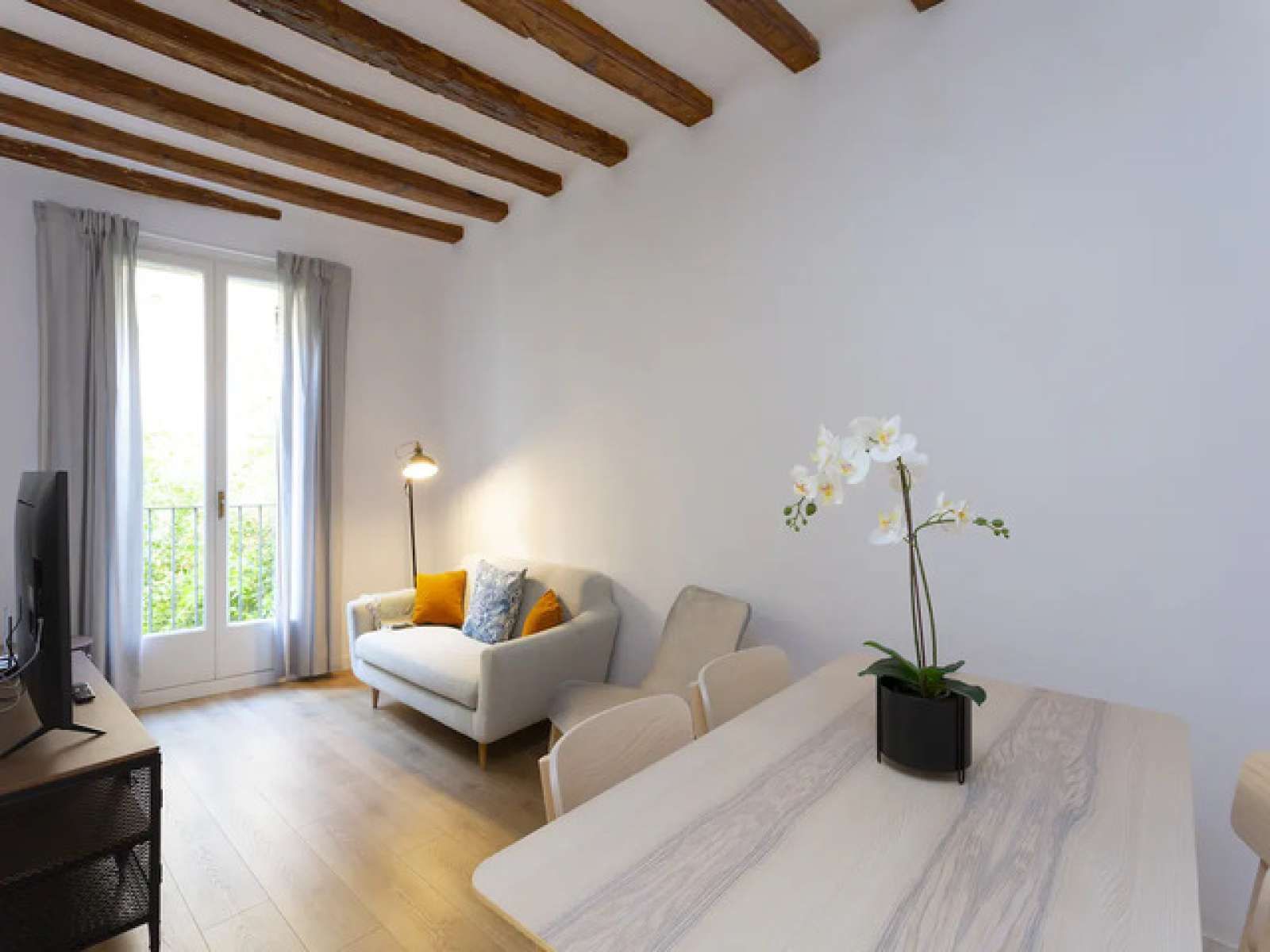 Apartment to share in El Raval