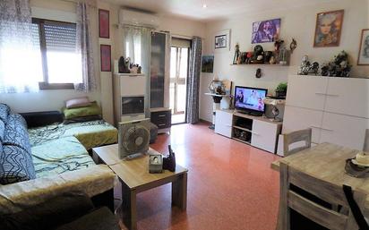 Sala d'estar de Apartament en venda en Benidorm amb Aire condicionat i Terrassa