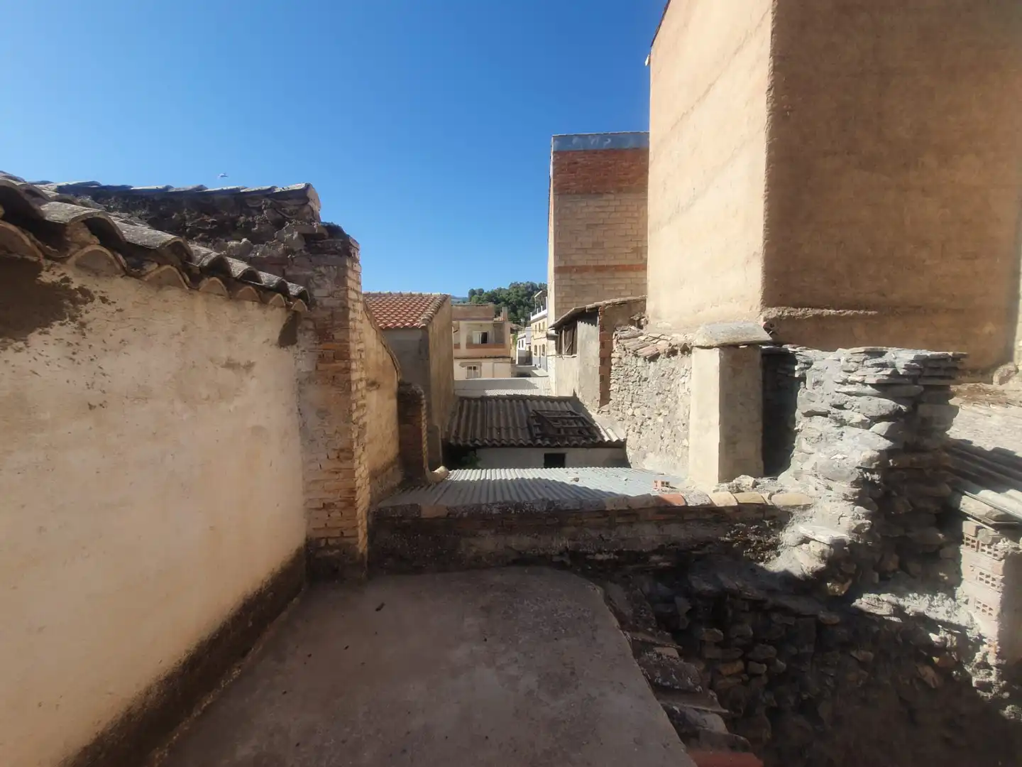 Vista exterior de Casa o xalet en venda en La Peza amb Terrassa i Traster
