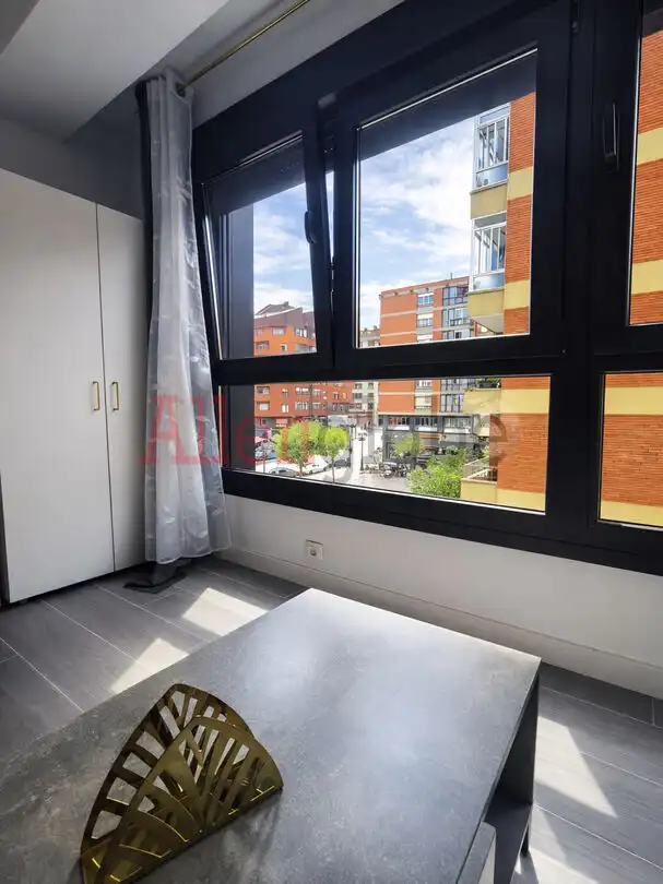 Wohnung zur Miete in Calle Jacinto Benavente, 4, Masip