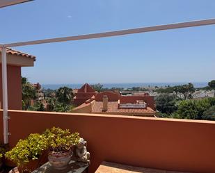 Vista exterior de Dúplex en venda en Marbella amb Aire condicionat, Calefacció i Terrassa
