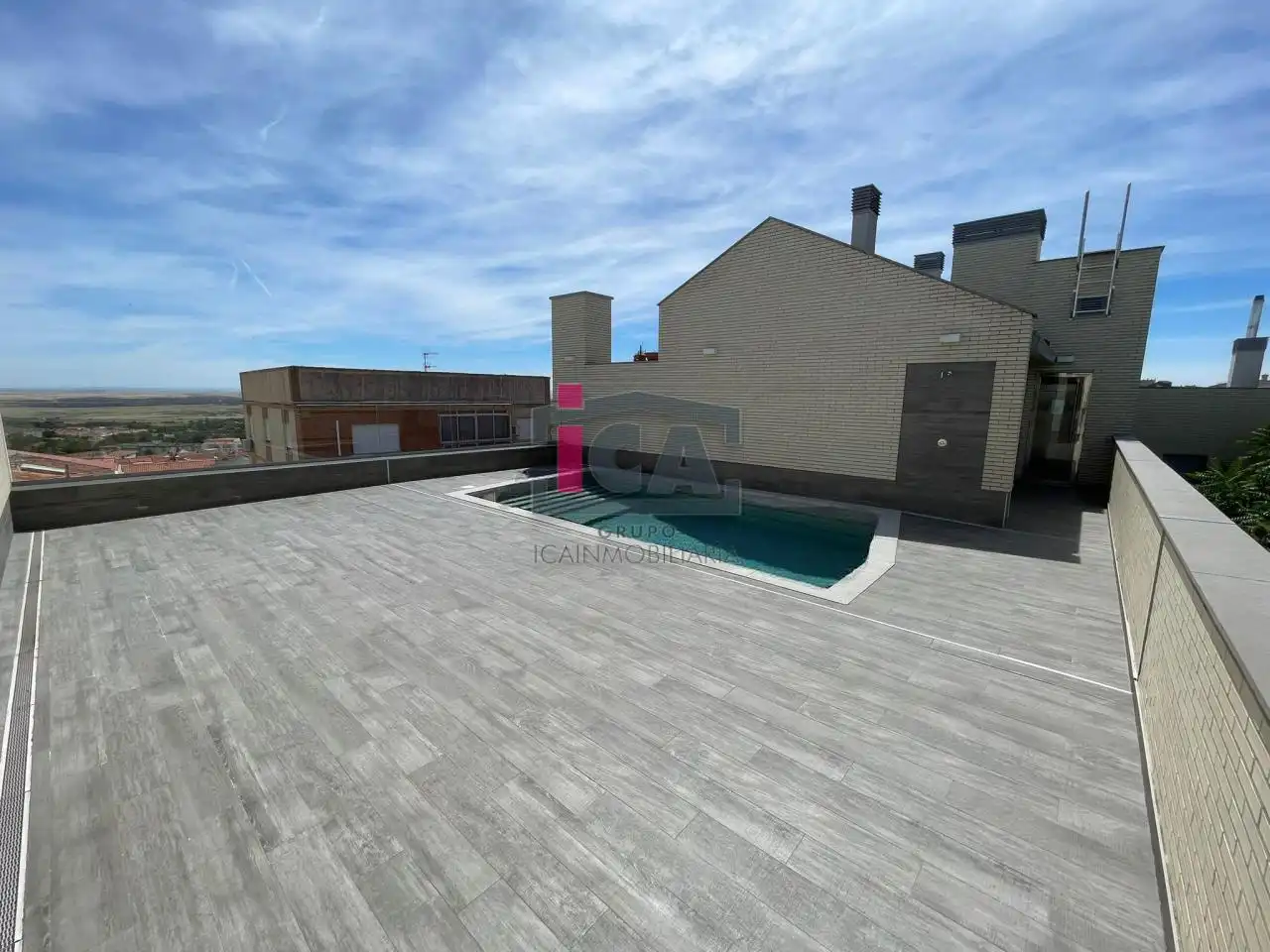 Terrassa de Apartament de lloguer en Cáceres amb Aire condicionat, Calefacció i Piscina