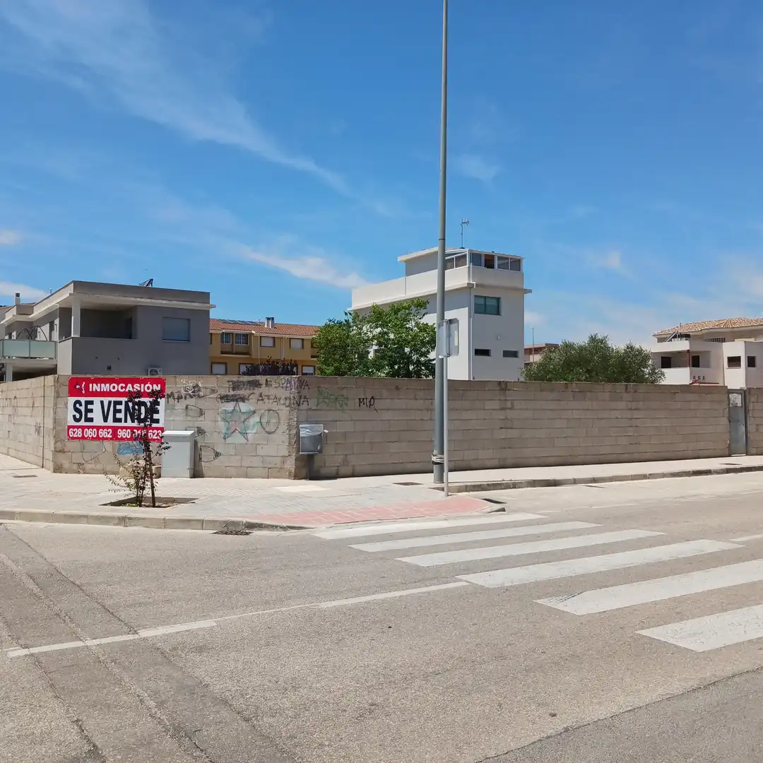 Terreny residencial en venda a Ronda dels Esports, imagen 2