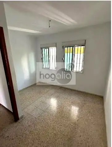 Flat for rent in Villegas