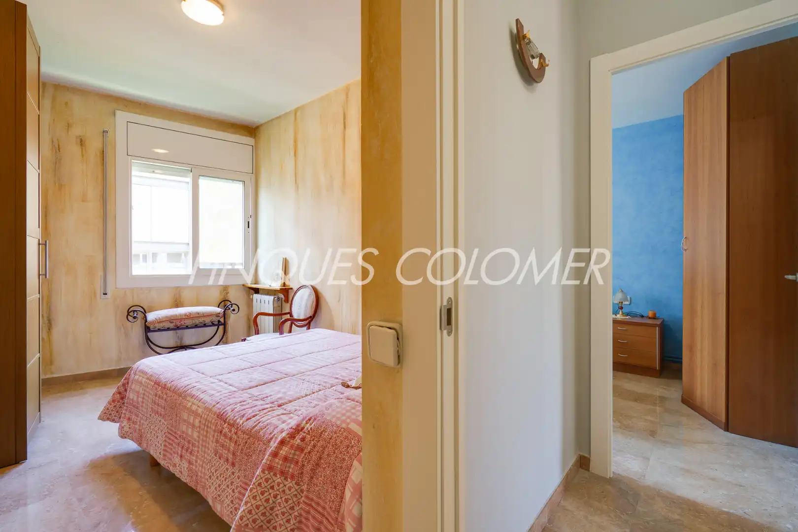 Schlafzimmer von Einfamilien-Reihenhaus zum Verkauf in Rubí mit Klimaanlage, Heizung und Terrasse