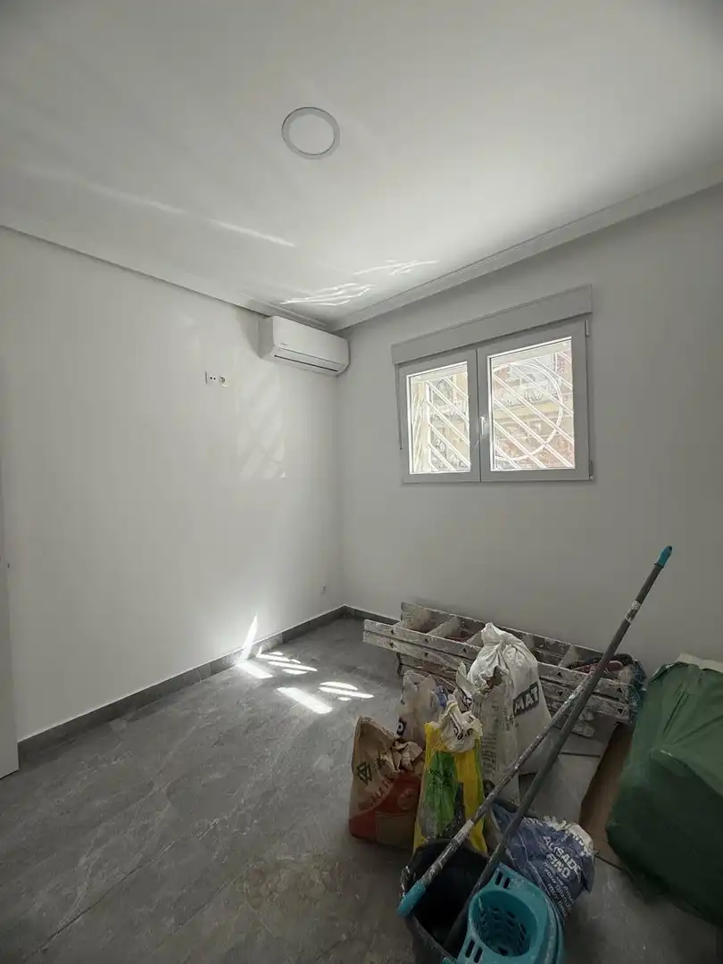 Dormitori de Planta baixa en venda en Madrid amb Aire condicionat