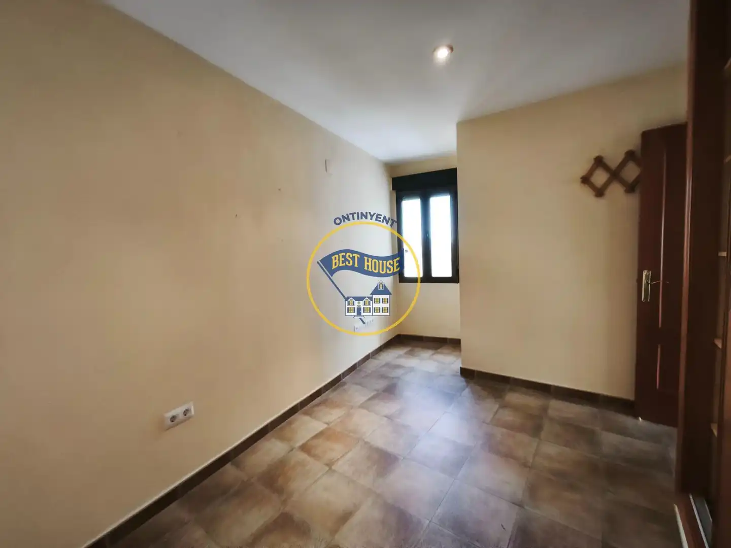 Piso en venta en L'Énova con Trastero