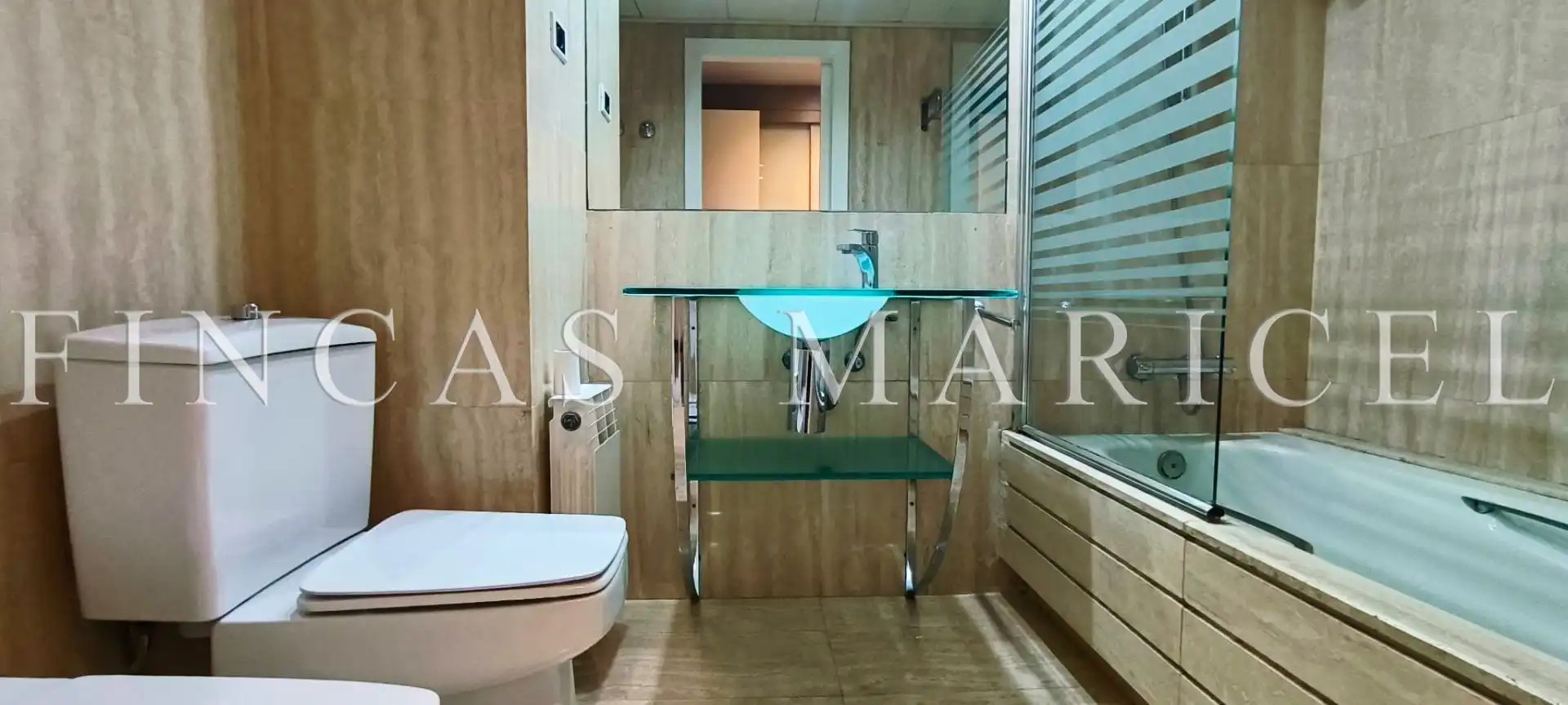 Baño de Piso de alquiler en Sitges con Aire acondicionado, Calefacción y Terraza