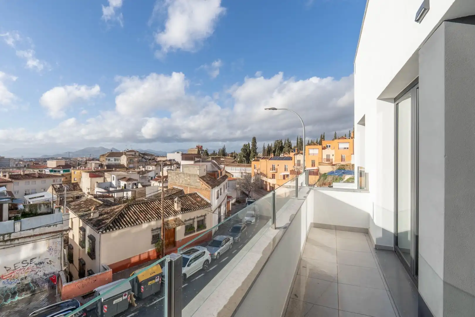 Vista exterior de Dúplex de alquiler en Granada con Aire acondicionado, Calefacción y Terraza