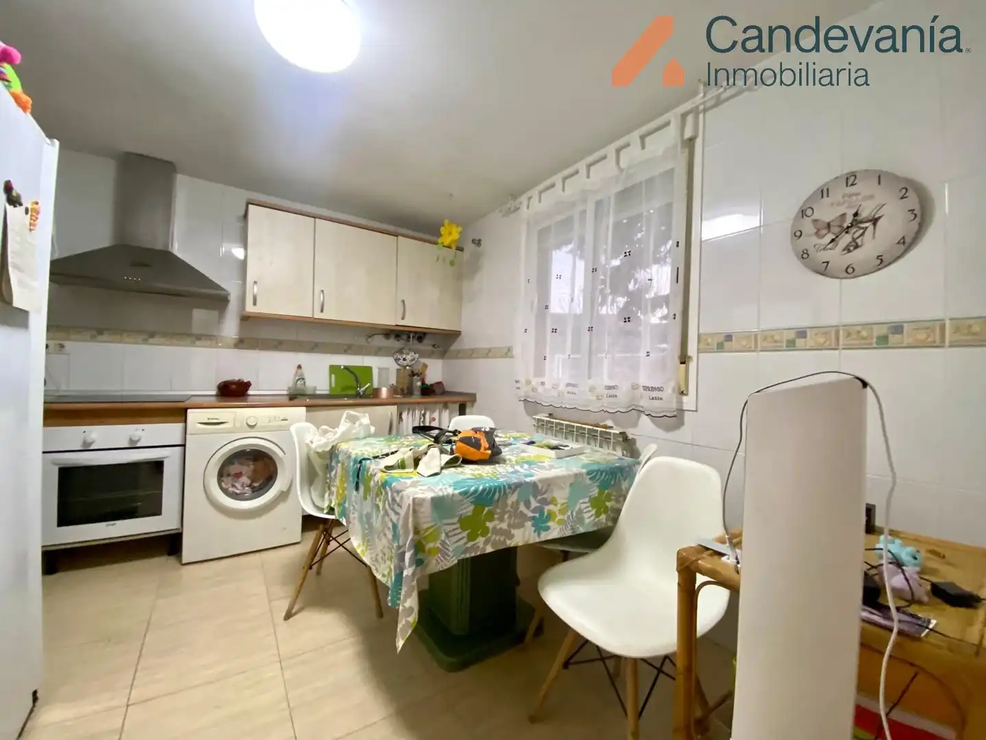Cocina de Casa adosada en venta en Las Pedrosas con Aire acondicionado, Calefacción y Jardín privado