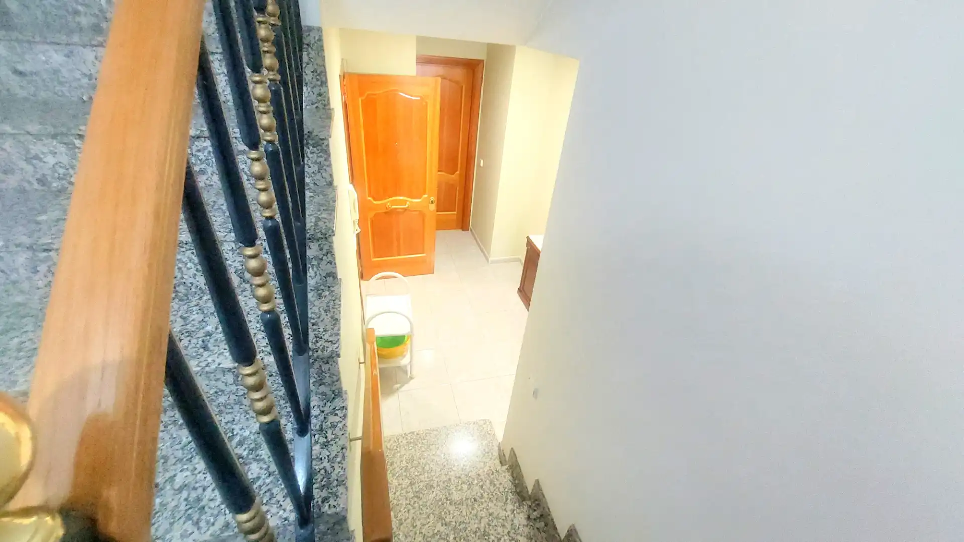 Casa a schiera con terrazza in vendita a Carrer Bisbe Valls, imagen 30