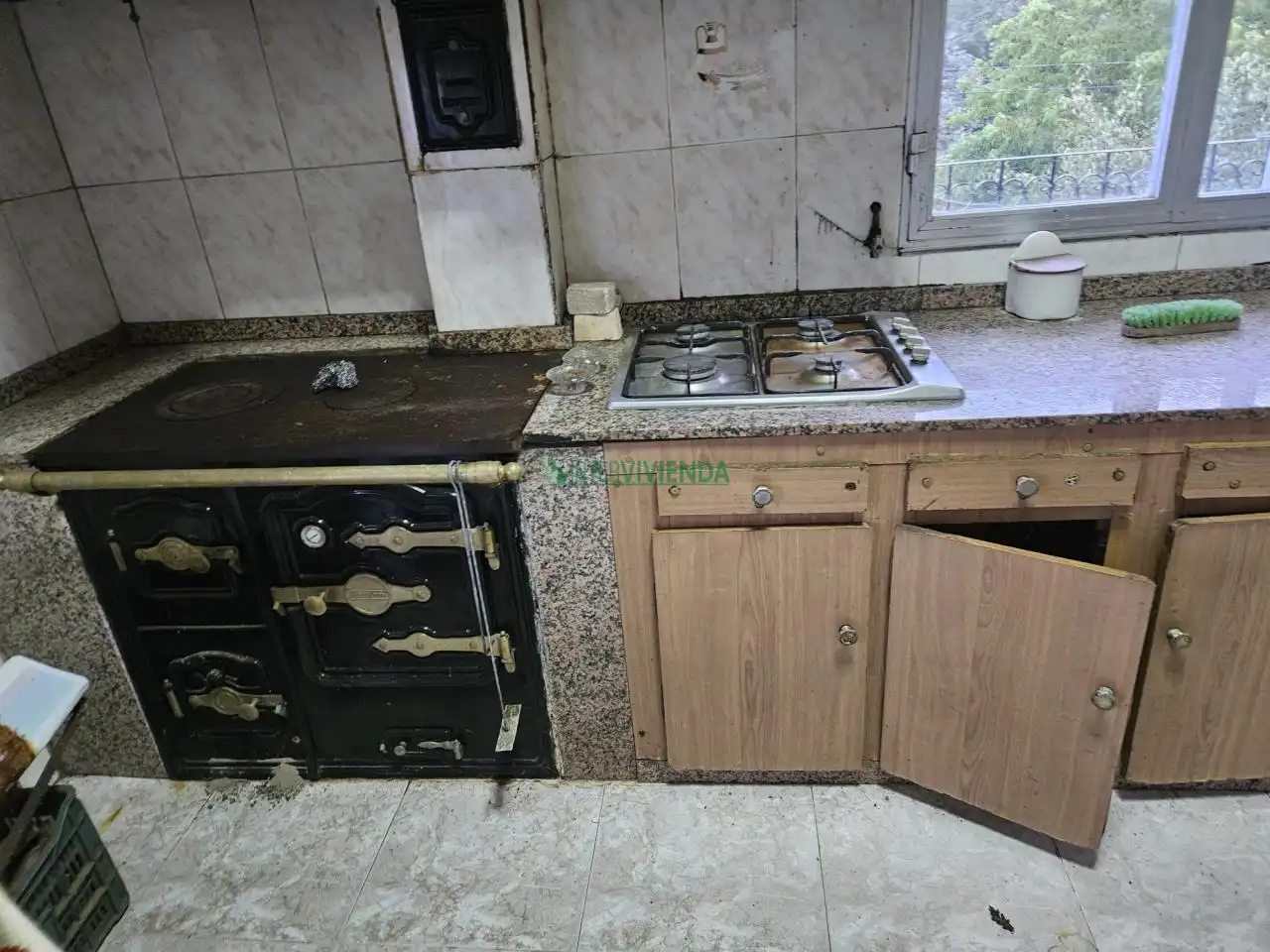 Cuina de Casa o xalet en venda en Covelo amb Calefacció, Jardí privat i Terrassa