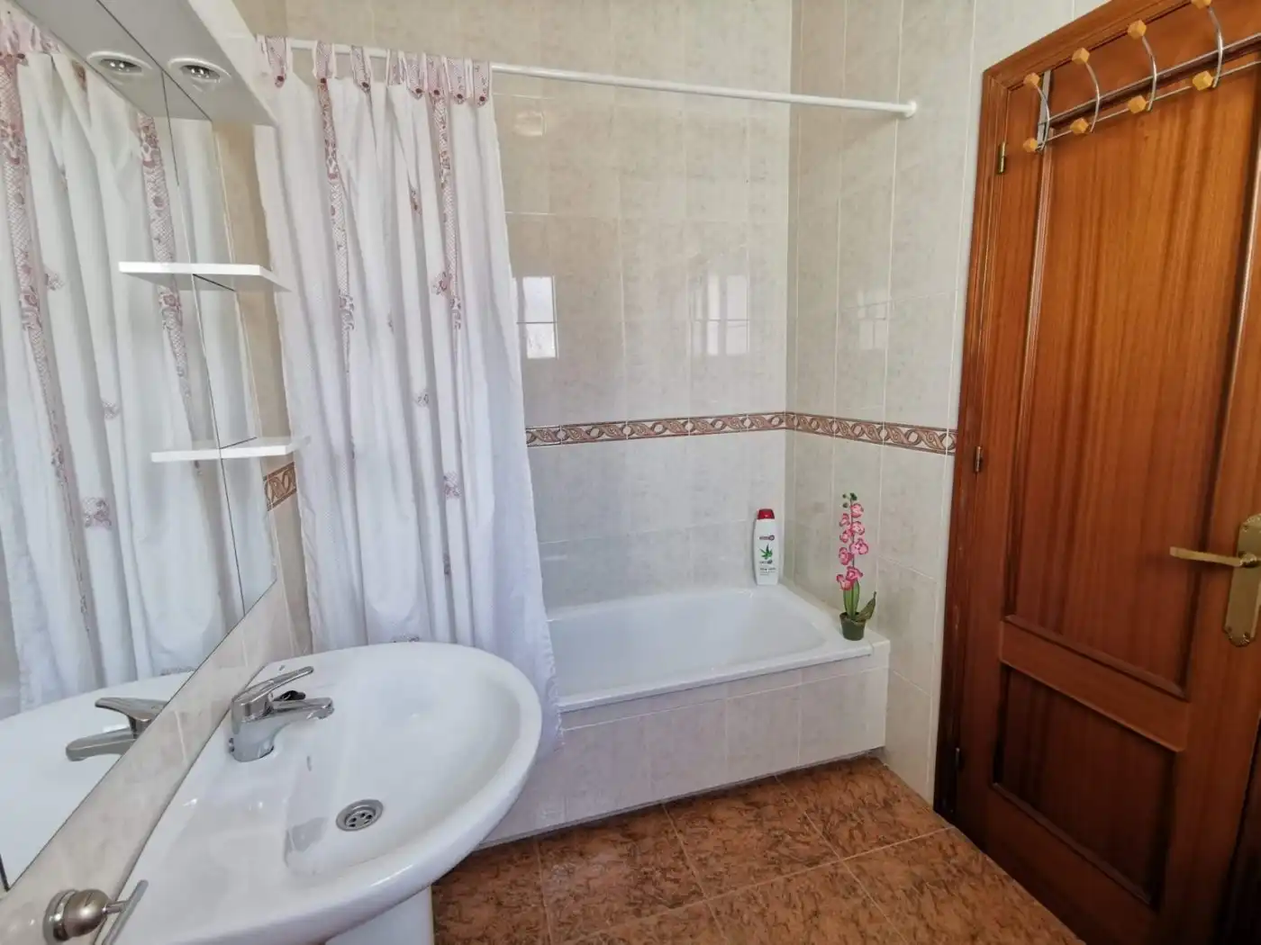 Casa adosada en venta en Benamejí