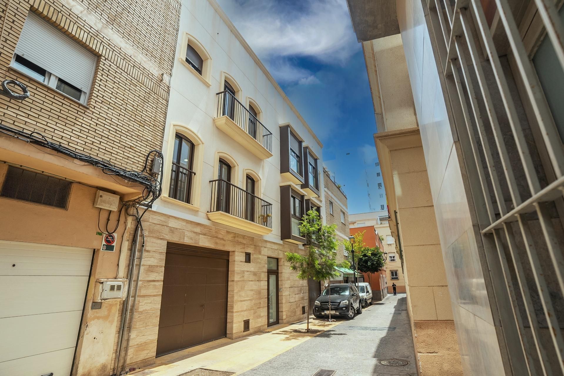 Exterior view of Apartment for sale in  Almería Capital  with Air Conditioner, Heating and Terrace