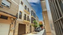 Außenansicht von Wohnungen zum verkauf in  Almería Capital mit Klimaanlage, Heizung und Terrasse