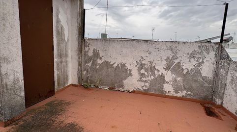 Foto 3 de Casa adosada en venta en Carmona, Sevilla