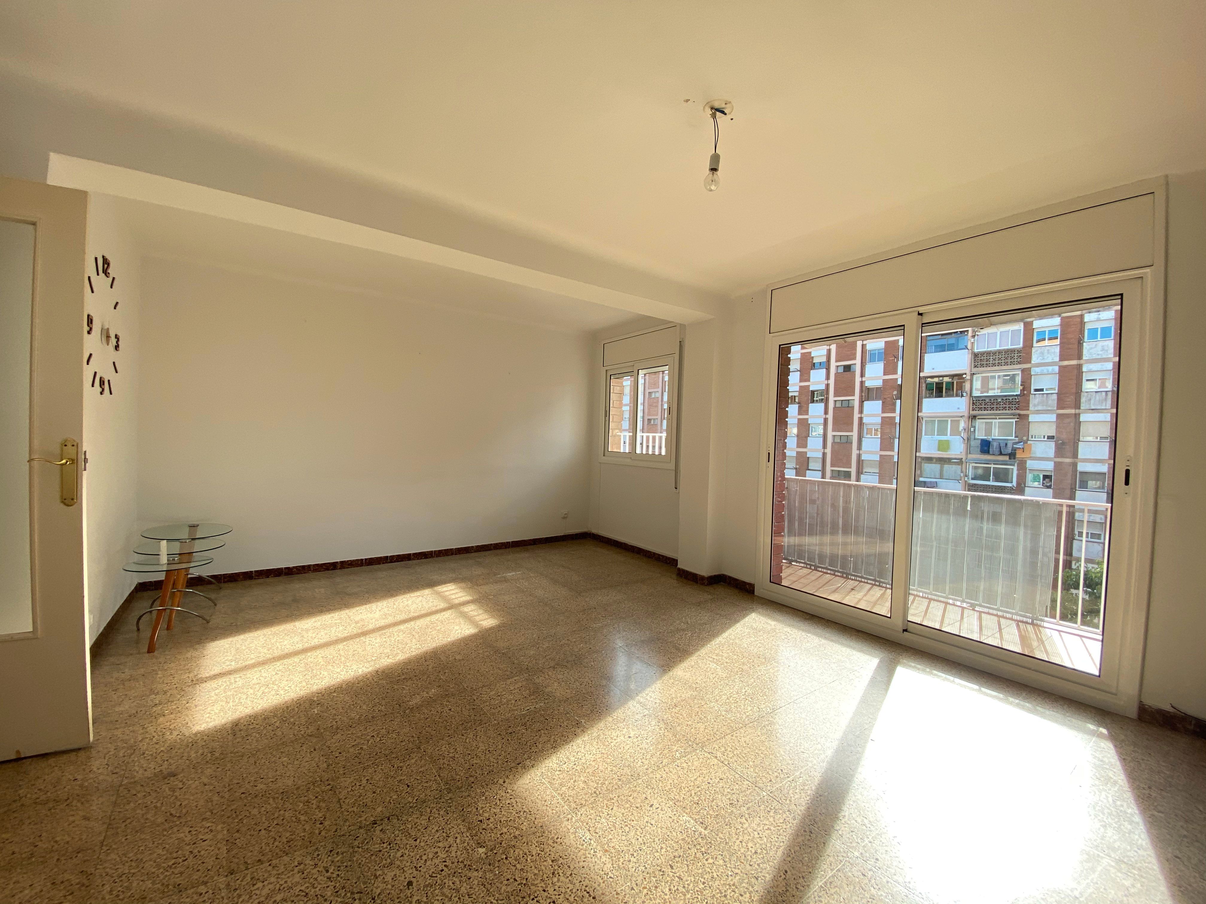 Living room of Flat for sale in Badalona  with Balcony