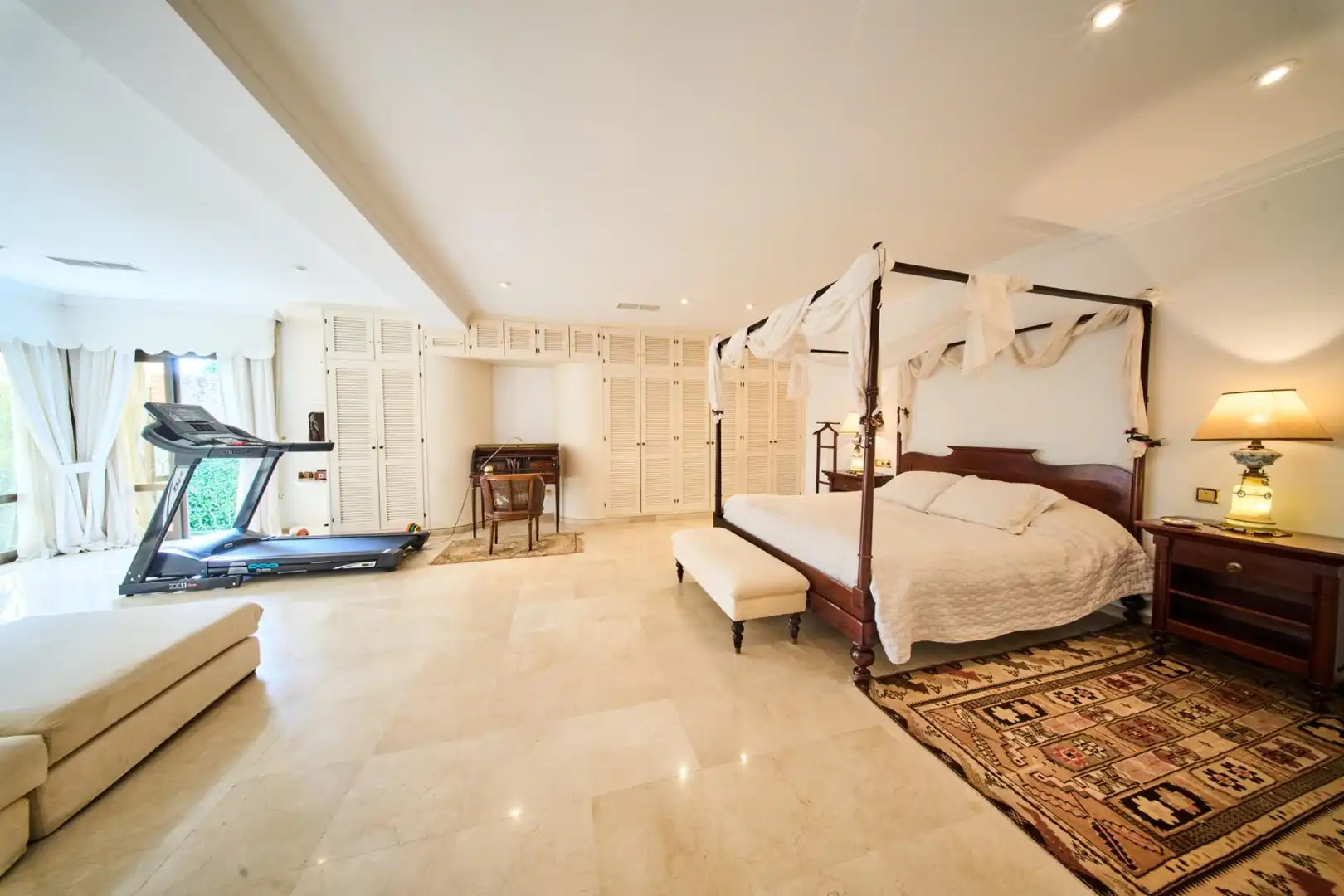 Habitación de Casa o chalet en venta en Marbella con Aire acondicionado, Calefacción y Jardín privado