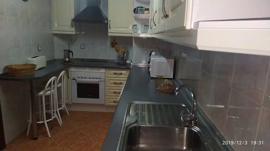 Cocina de Piso de alquiler en Linares con Aire acondicionado, Calefacción y Amueblado