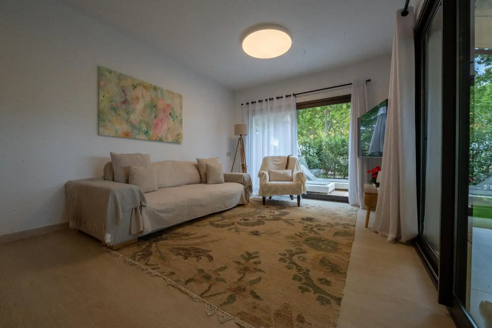 Sala d'estar de Planta baixa de lloguer en Castell d'Aro, Platja d'Aro i s'Agaró amb Aire condicionat, Calefacció i Jardí privat