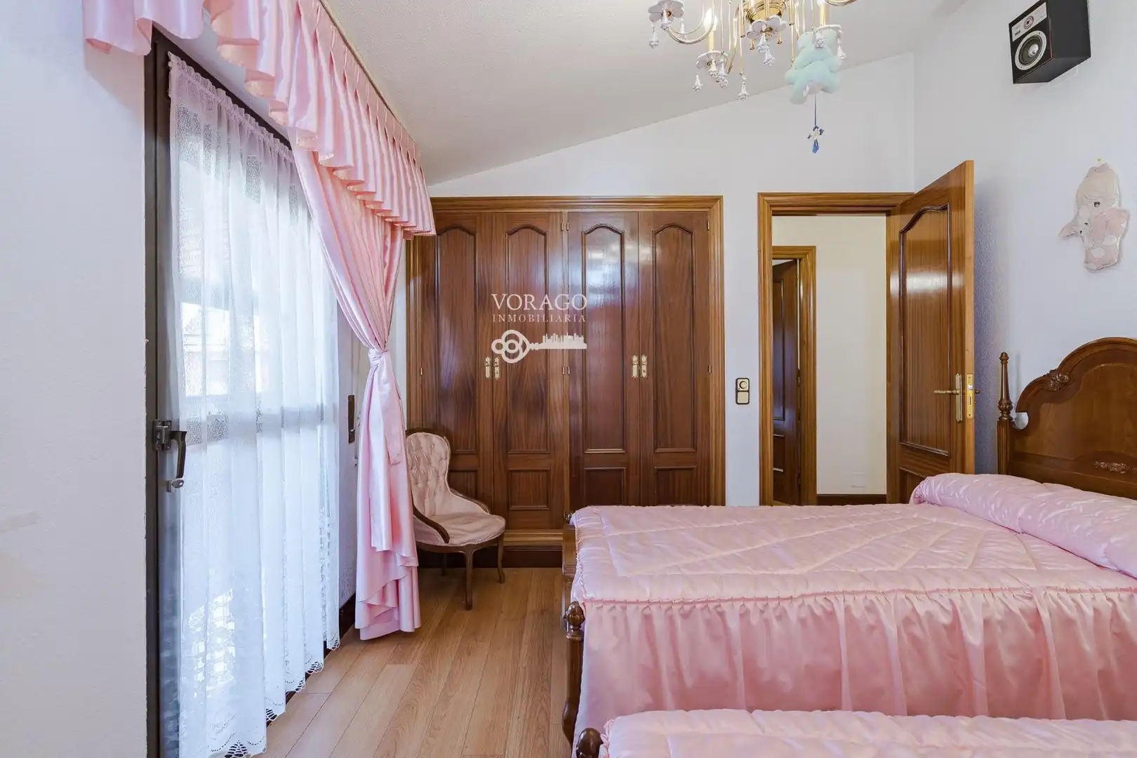 Habitación de Casa o chalet en venta en Villalbilla con Aire acondicionado, Piscina y Jacuzzi