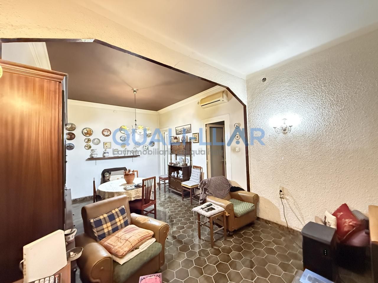 Sala de estar de Planta baja en venta en Sant Joan Despí con Aire acondicionado y Terraza