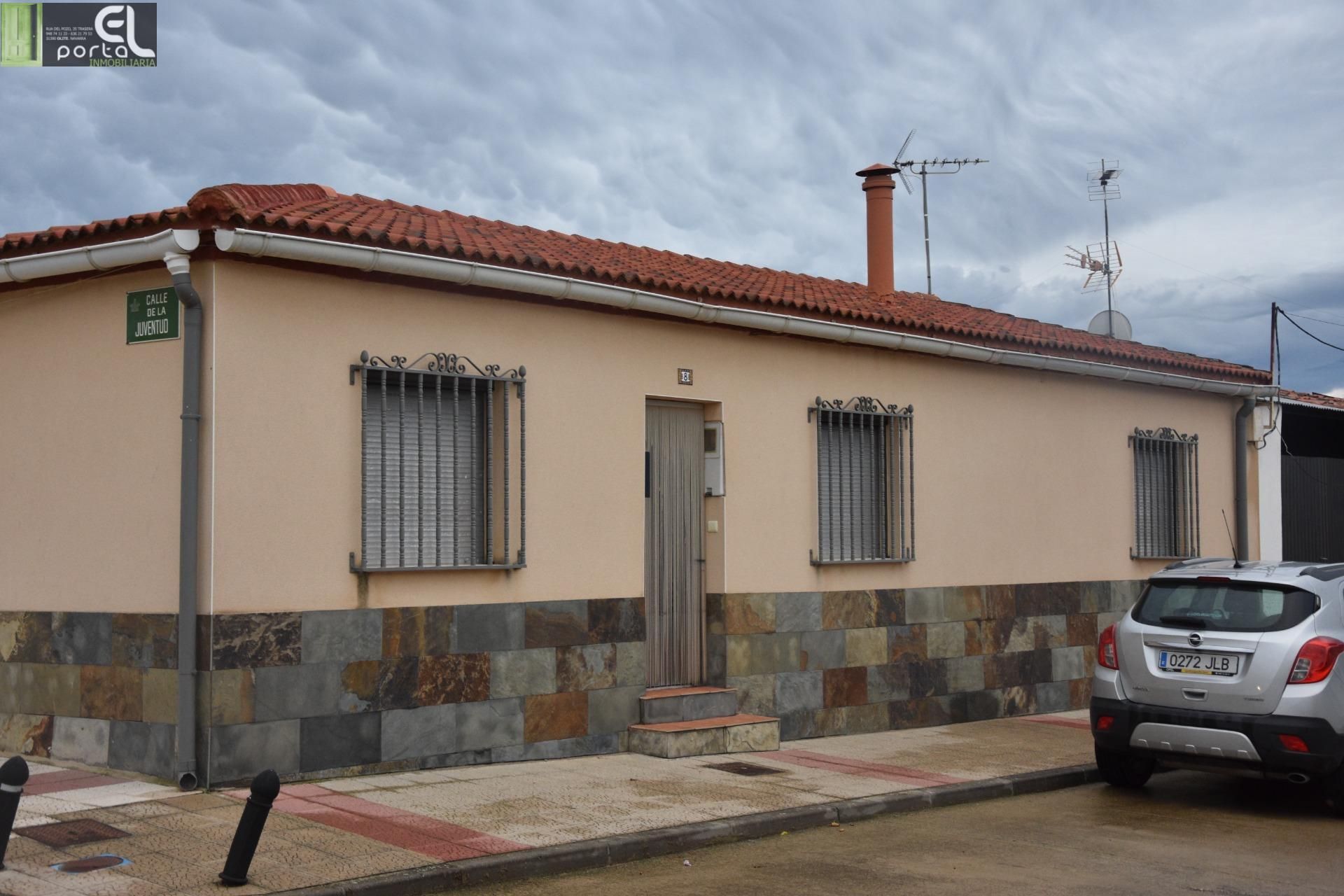 Exterior view of House or chalet for sale in Murillo El Cuende