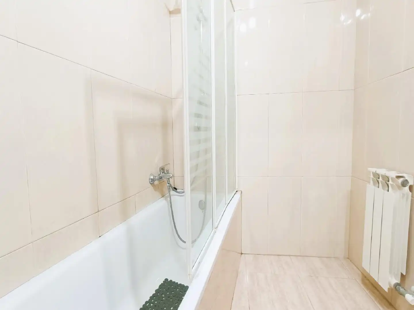 Bany de Dúplex en venda en La Roca del Vallès