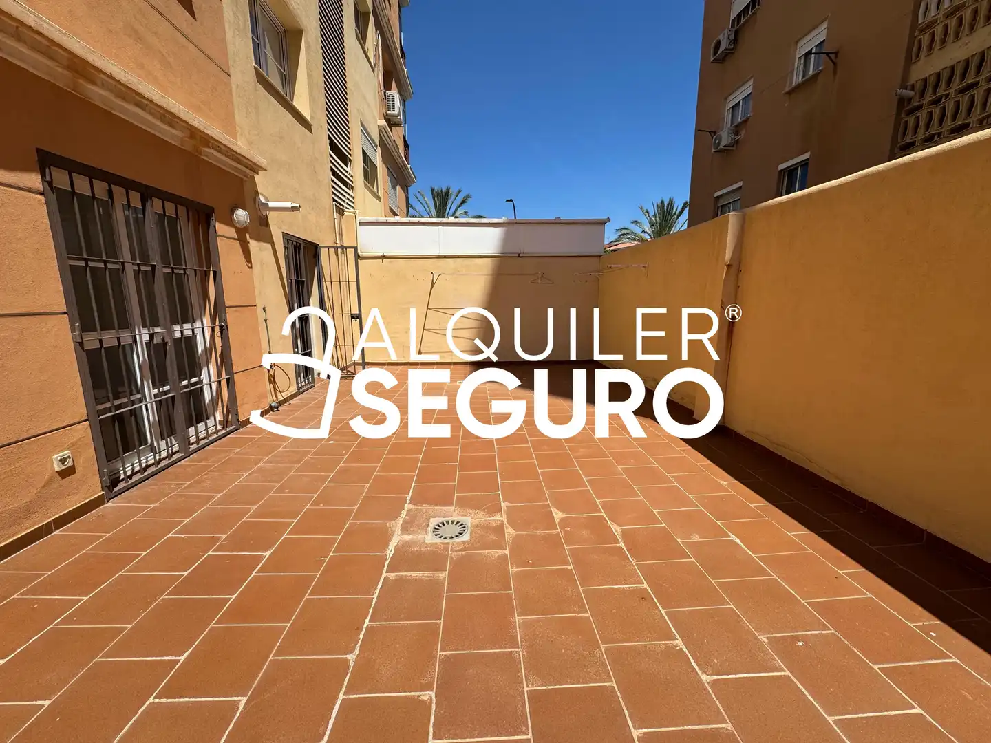 Außenansicht von Wohnung zur Miete in Málaga mit Terrasse