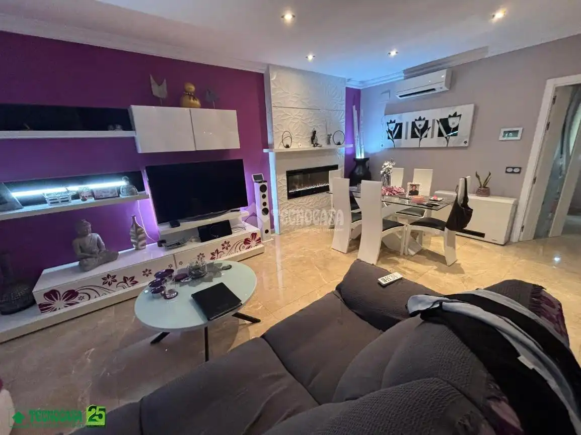 Sala de estar de Casa adosada en venta en Bolaños de Calatrava