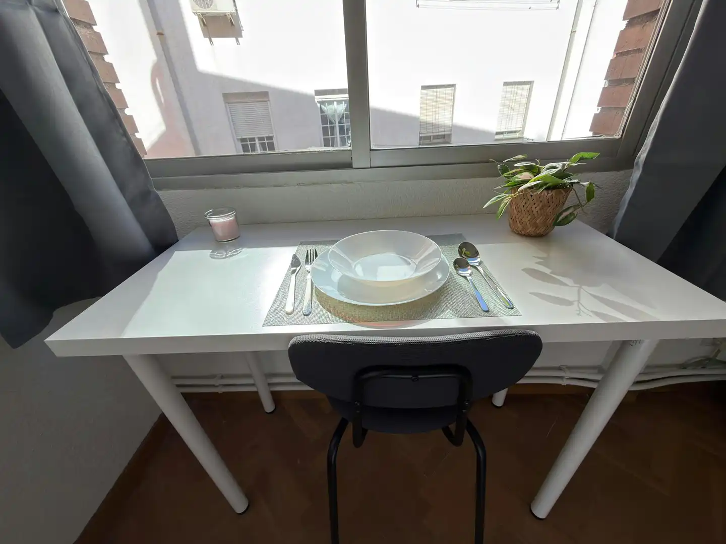 Dining room of Flat for share in Madrid  with Air Conditioner, Heating and Washing machine