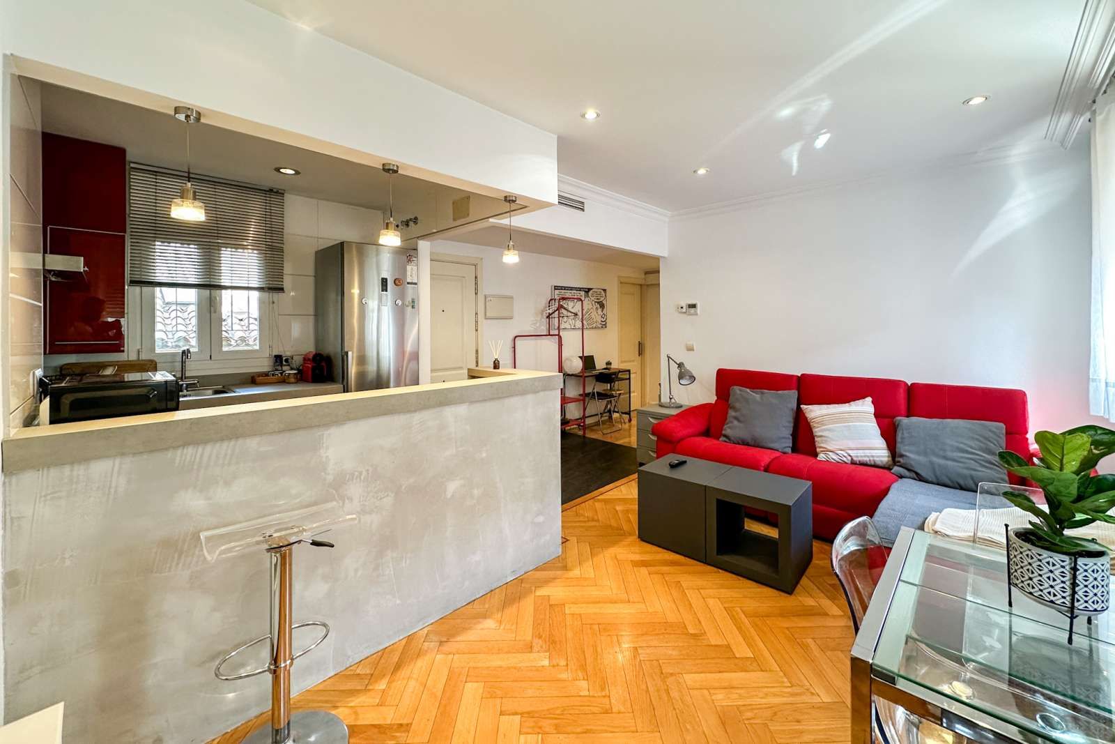 Living room of Apartment to share in  Madrid Capital  with Air Conditioner, Heating and Terrace