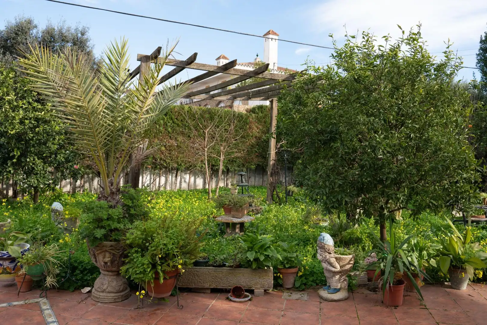 Garden of Houses for sale in Gines  with Air Conditioner, Heating and Private garden