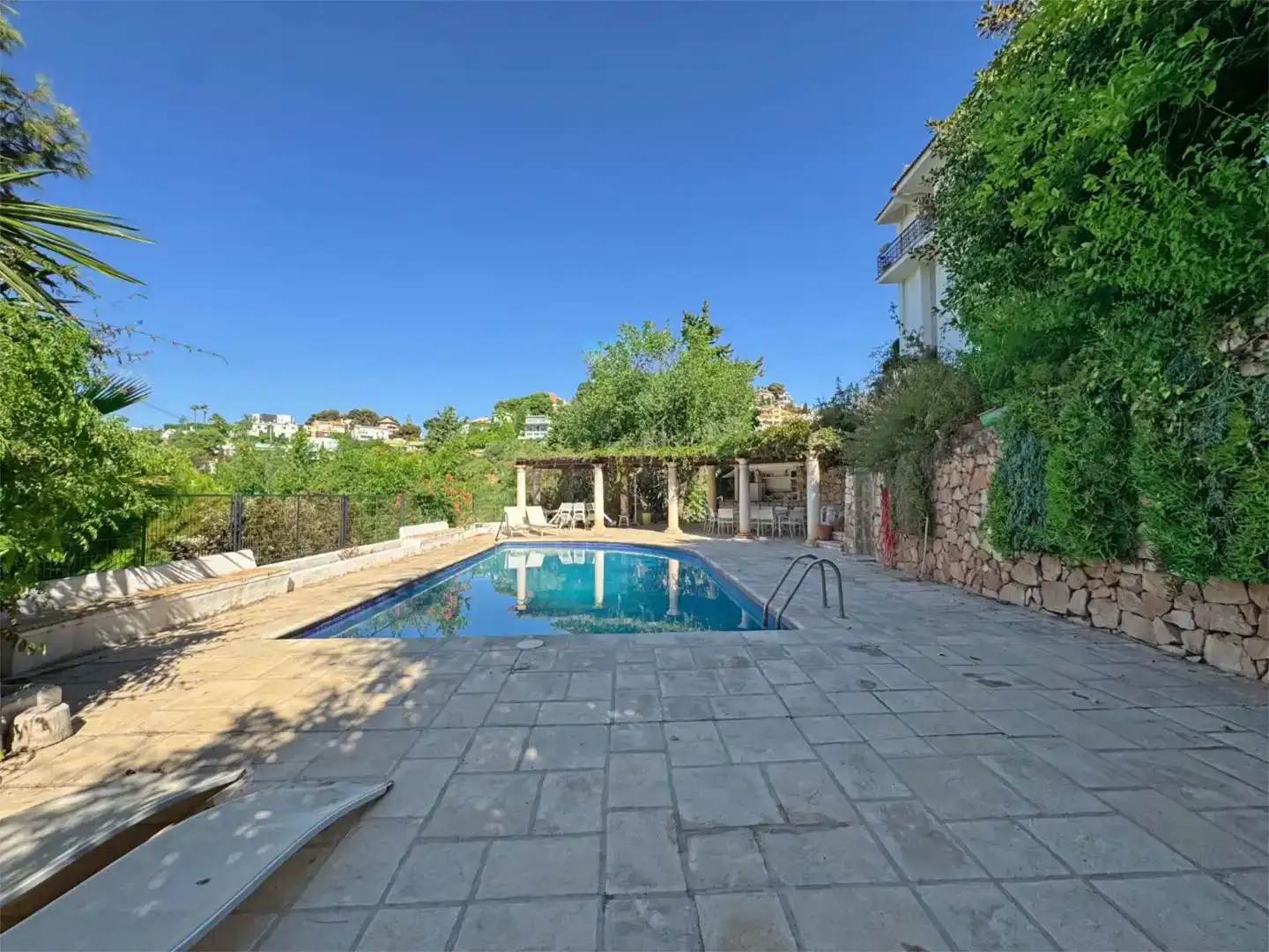 Piscina de Pis en venda en Málaga amb Jardí privat, Traster i Piscina
