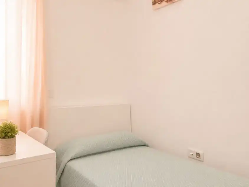 Habitación de Oficina en venta en Fuengirola con Aire acondicionado, Calefacción y Terraza