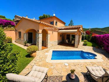 Villa avec balcon à vendre à Mas Santet